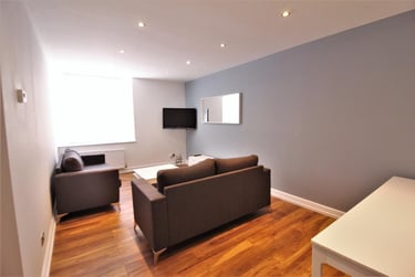 7 bed house, Westgate Road, Newcastle Upon Tyne, Newcastle, NE46AQ - Image 2